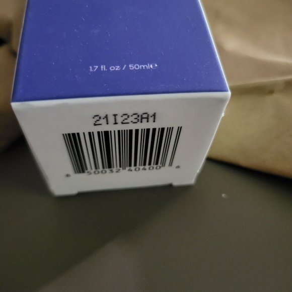 AAVRANI BALANCE RESTORING SERUM (BNIB) - Picture 2 of 2